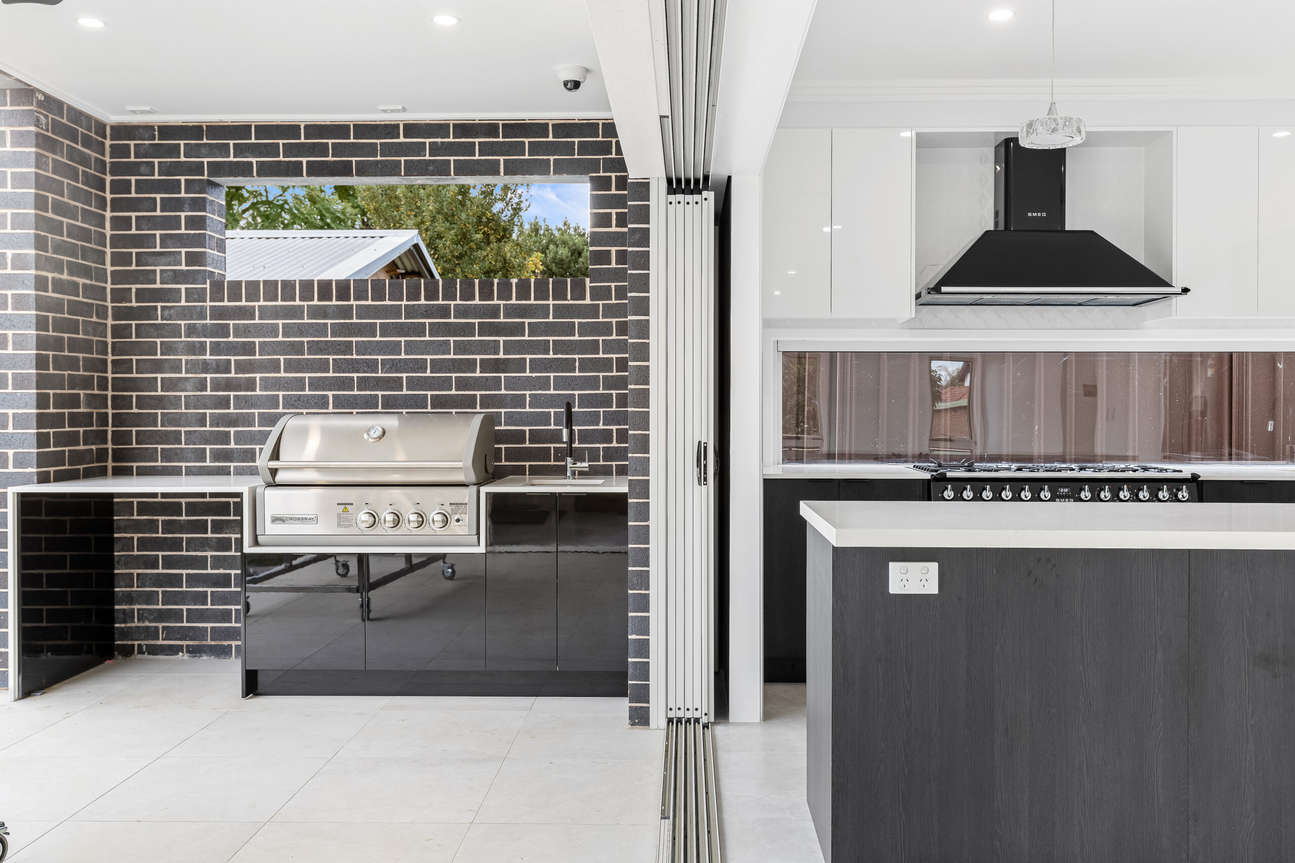 Outdoor Kitchen