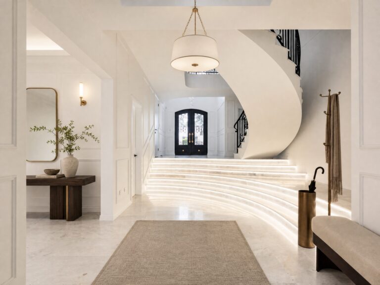 Entrance Foyer JBBGYSVQ Web